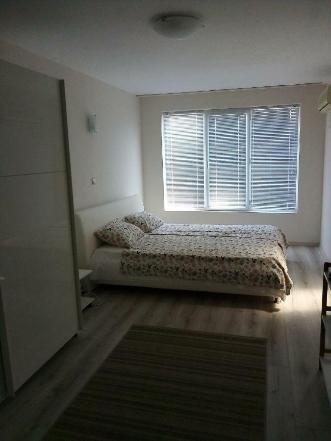 Apartment Comfort Burgas City Exterior foto